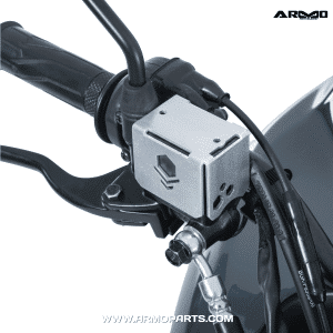 PROTECTOR DE LIQUIDO FRENO DELANTERO FZ 3.0